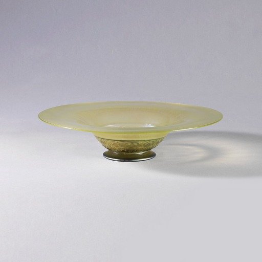 Footed dish