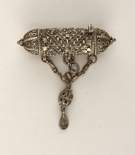 Brooch