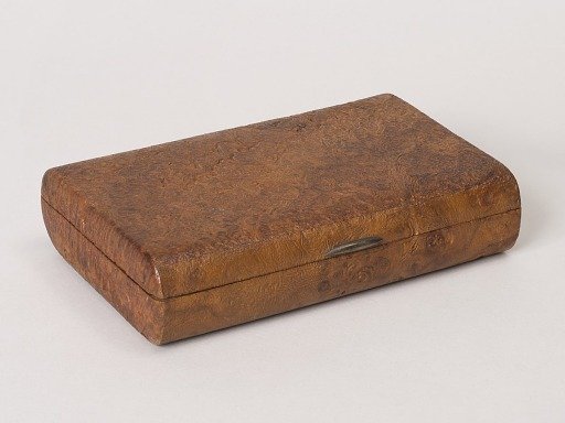 Cigarette box