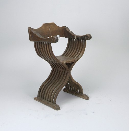 Savonarola chair