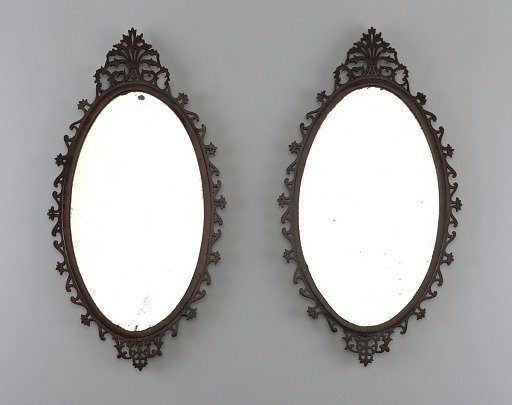 Pair of mirrors