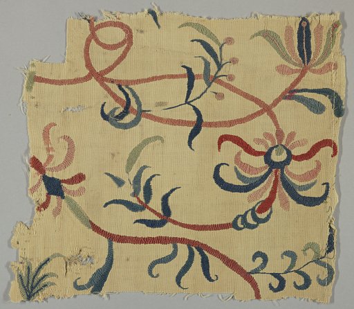Crewel wool fragment