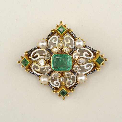 Brooch