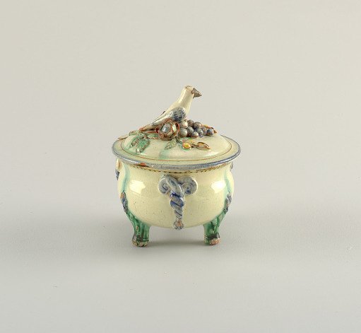 Bowl and lid