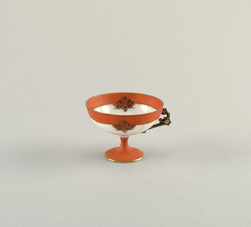 Cup
