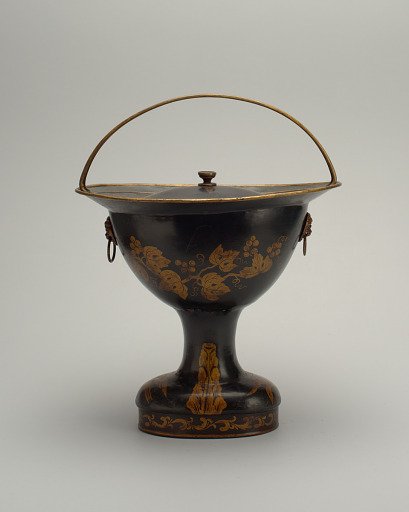 Coal Scuttle and cover
