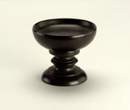Footed dish