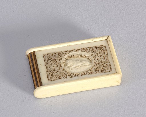 With Lion on Tambour-Style Opening