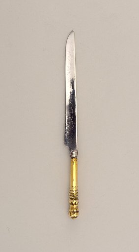 Knife