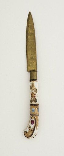 Knife with Porcelain Handle