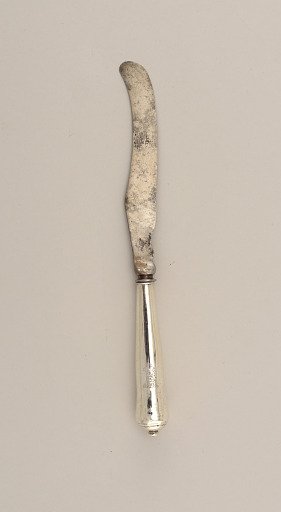 Knife with Gryphon's Head Engraving