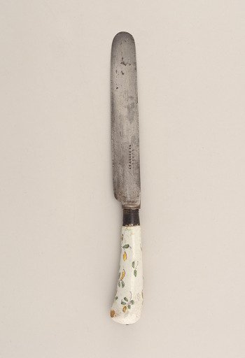 Knife with Earthenware Handle