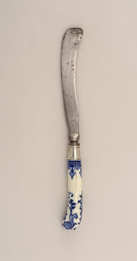 Knife with Porcelain Handle