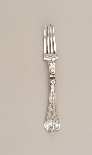 Folding Fork with Engraved Floral Decoration and Lion Cartouche