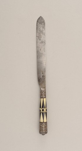 Knife with Triangular Pattern Ivory and Bone Handle