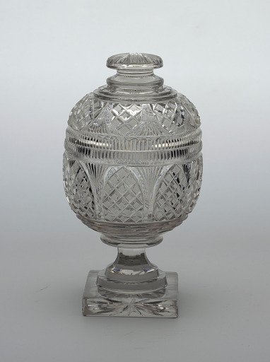 Covered Bowl with Diamond Pattern