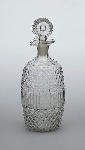 Decanter with Diamond Pattern