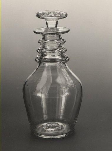 Decanter and stopper