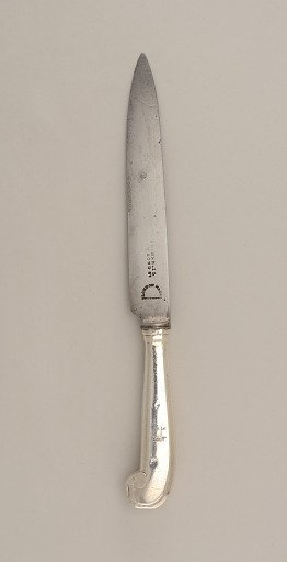 knife
