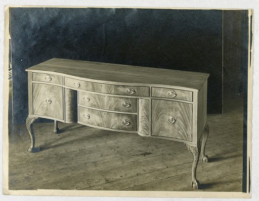 Design for Sideboard with Four Legs and Tri-Partite Front
