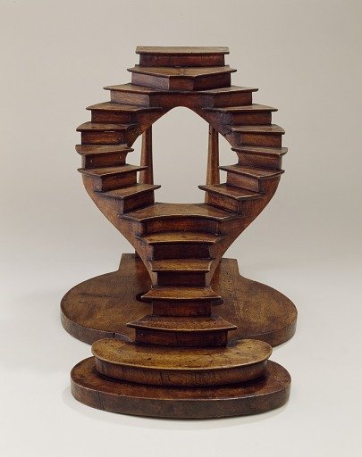 Curved Staircase Model in the French Style