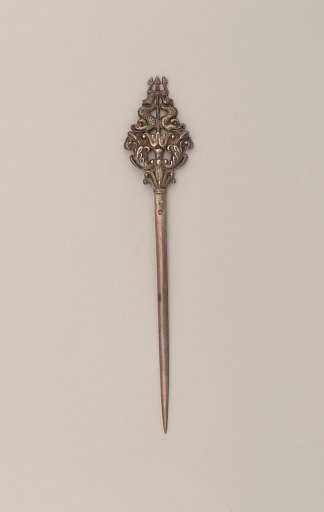 Seafood Skewer with Dolphin and Trident Finial