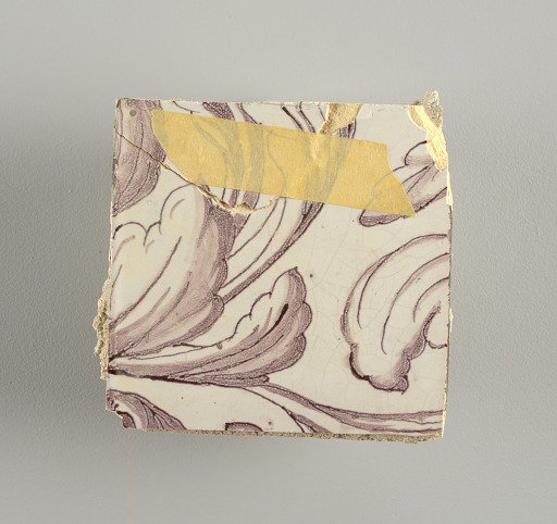 Tile wall facing