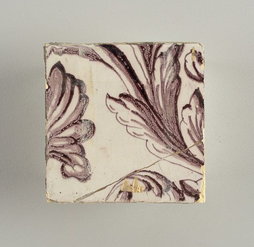 Tile wall facing