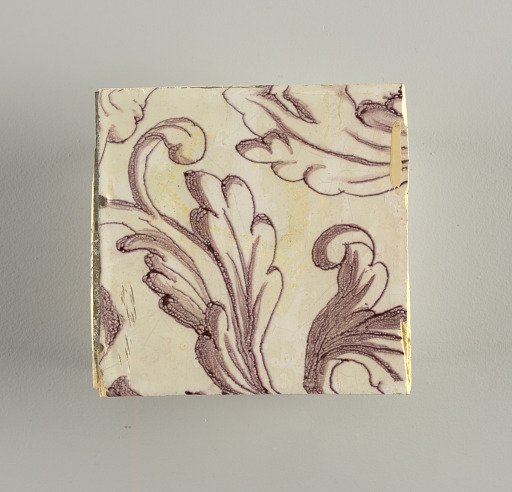 Tile wall facing