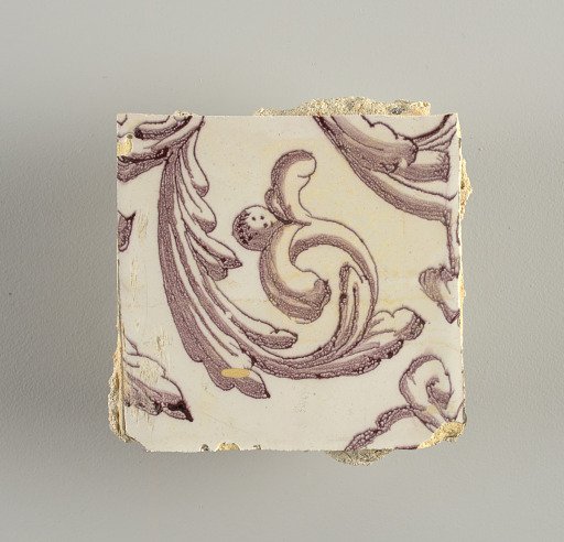 Tile wall facing