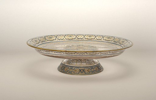 Footed dish