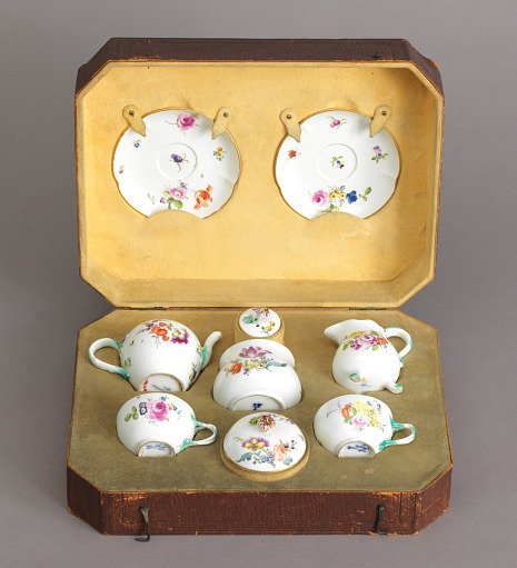 Tête-à-Tête Tea Service with Leather Box