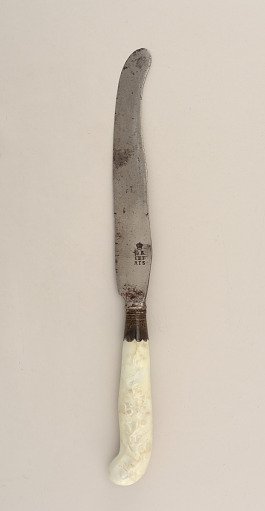 Knife with Porcelain Handle