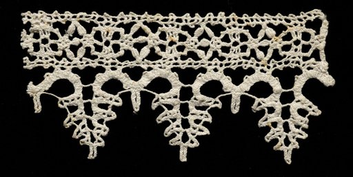 Lace Insertion with Edging of Points