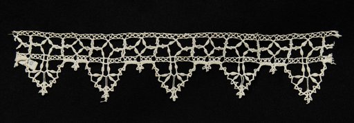 Lace Insertion with Edging of Points