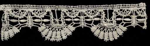 Lace Edging with Bell Points