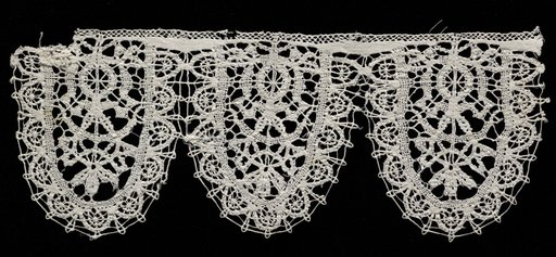 Lace Edging of Round Points