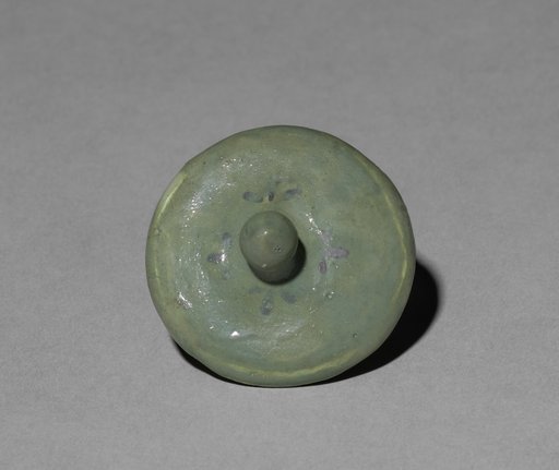 Melon-shaped Ewer with Incised Peony Design (lid)