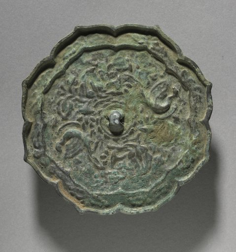 Eight-foiled Mirror with Flower and Phoenix Design