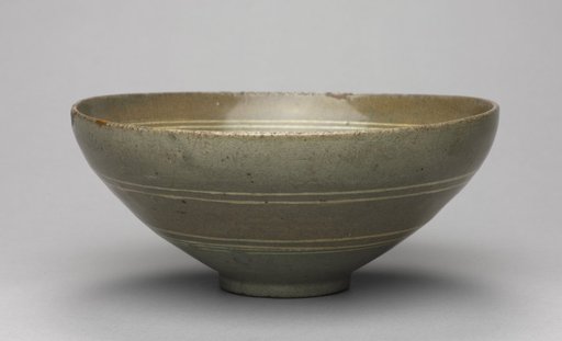 Bowl with Willow and Reed Design
