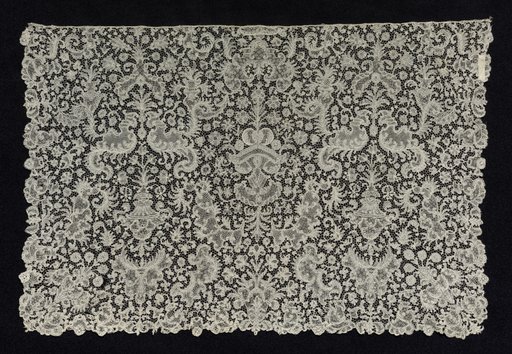 Lace Jabot