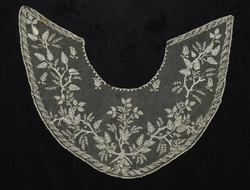 Lace Collar