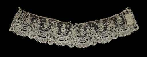 Lace Cuff (one of a pair)