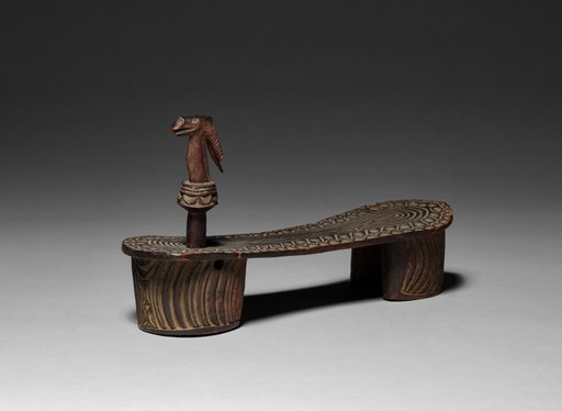 Sandal (mtalawanda / mtawanda) or Clog (kiatu cha mti)