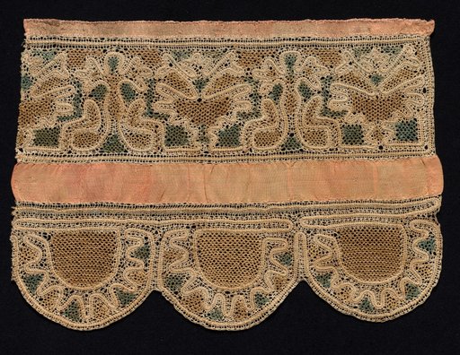 Lace Towel End