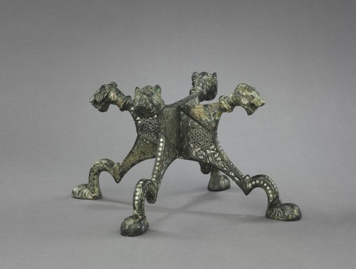 Lion-headed Stand