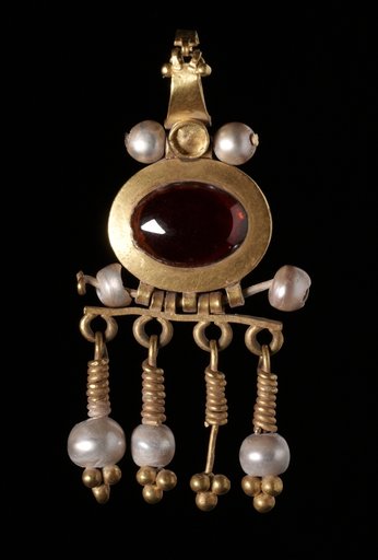 Pendant Earring