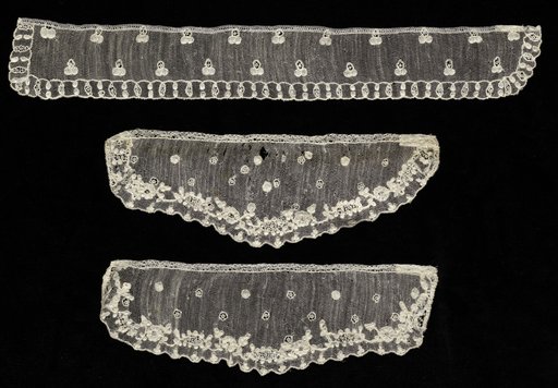 Lace Collar and Pair of Cuffs