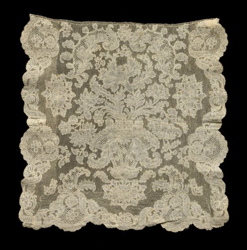 Lace Jabot