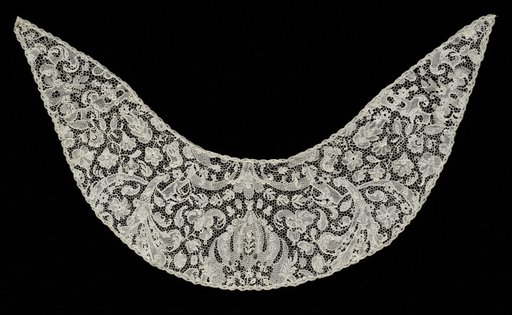 Lace Collar